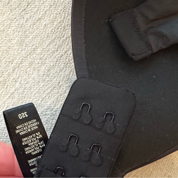 Skims Wireless Form PUSH-UP PLUNGE BRA Size 32D Color Onyx Excellent Condition - Picture 8 of 8